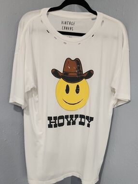 Vintage Canvas White Graphic Tee - 'VINTAGE CANVAS'